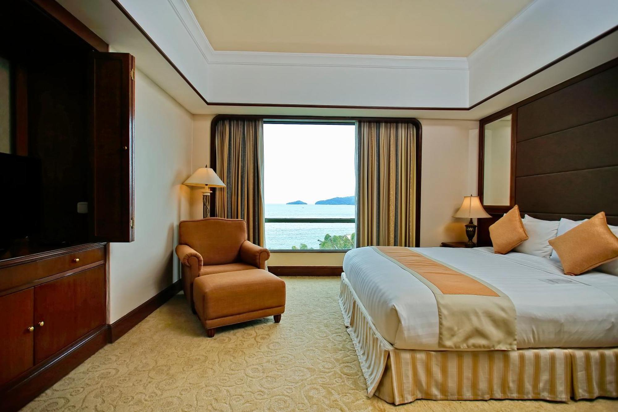فندق ذا باسيفيك سوتيرا كوتا كينابالو المظهر الخارجي الصورة A room at the hotel